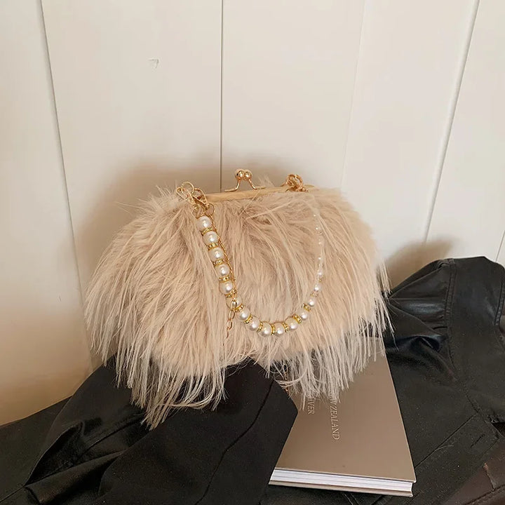 Julianna | Luxurious Feather Purse