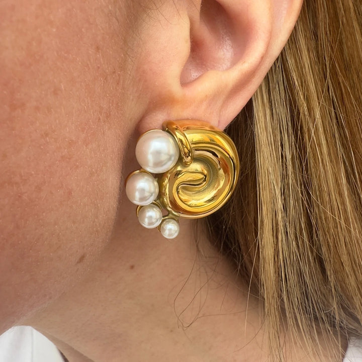 Malaya | Luxurious Pearl Earrings